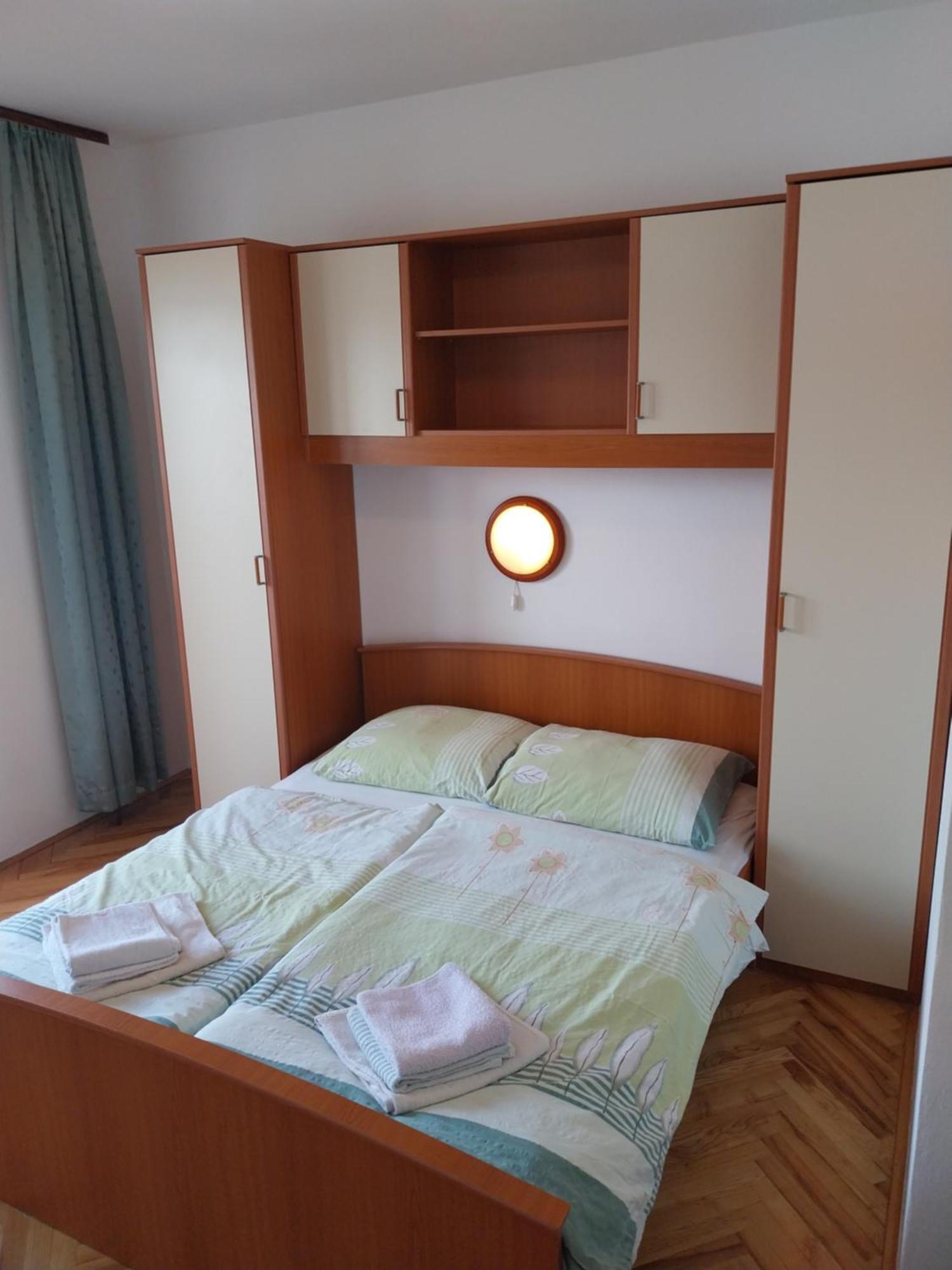 Ljubica Apartments And Rooms Supetarska Draga Ngoại thất bức ảnh