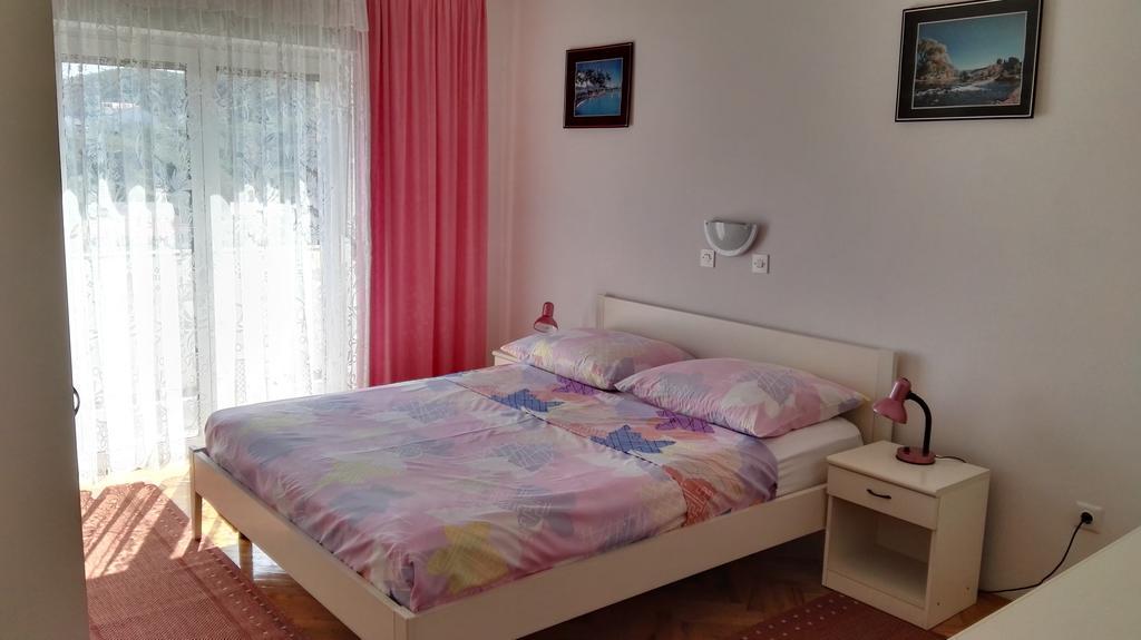 Ljubica Apartments And Rooms Supetarska Draga Ngoại thất bức ảnh